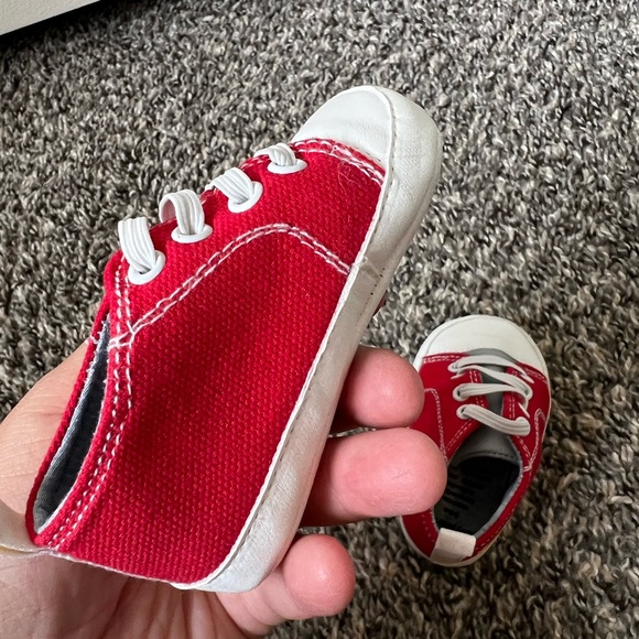 Baby Starters Infant Red Crib Shoes Sneakers Size 3-6 Months - Picture 8 of 10